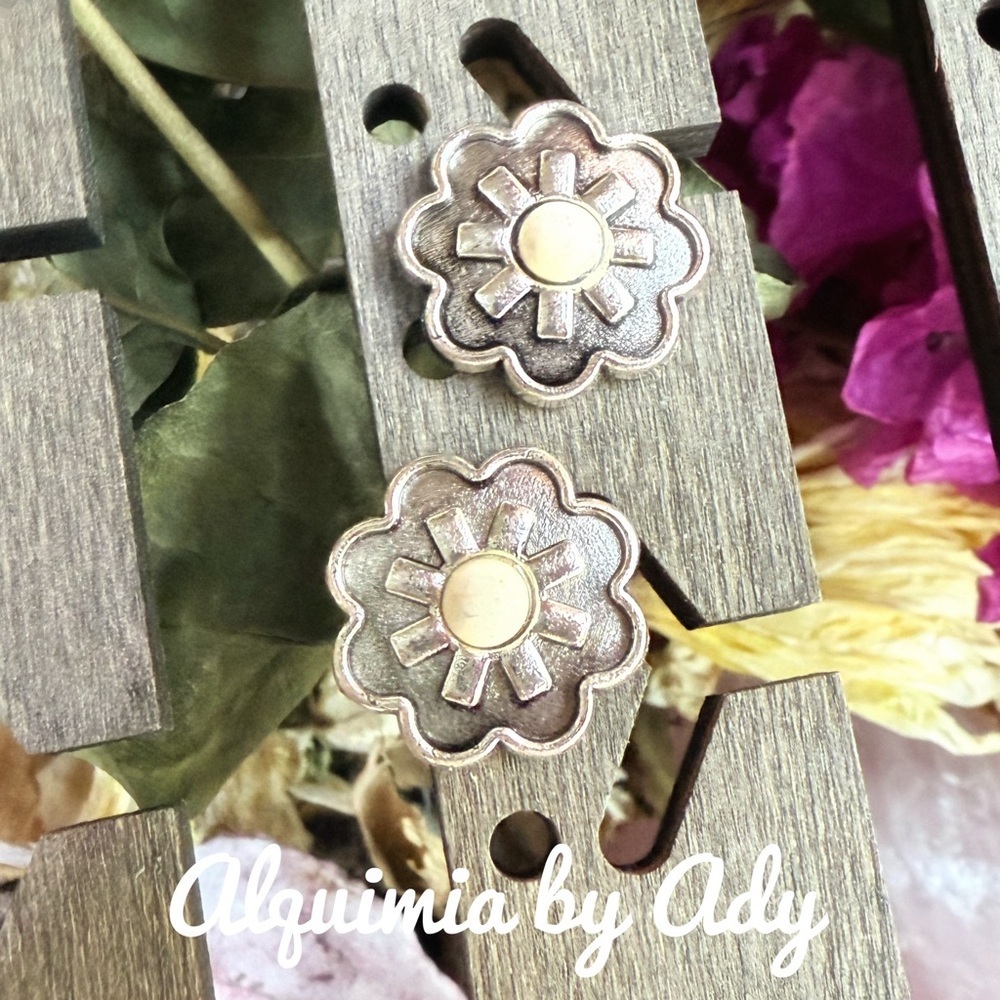 Floral white turquoise Silver Earrings
